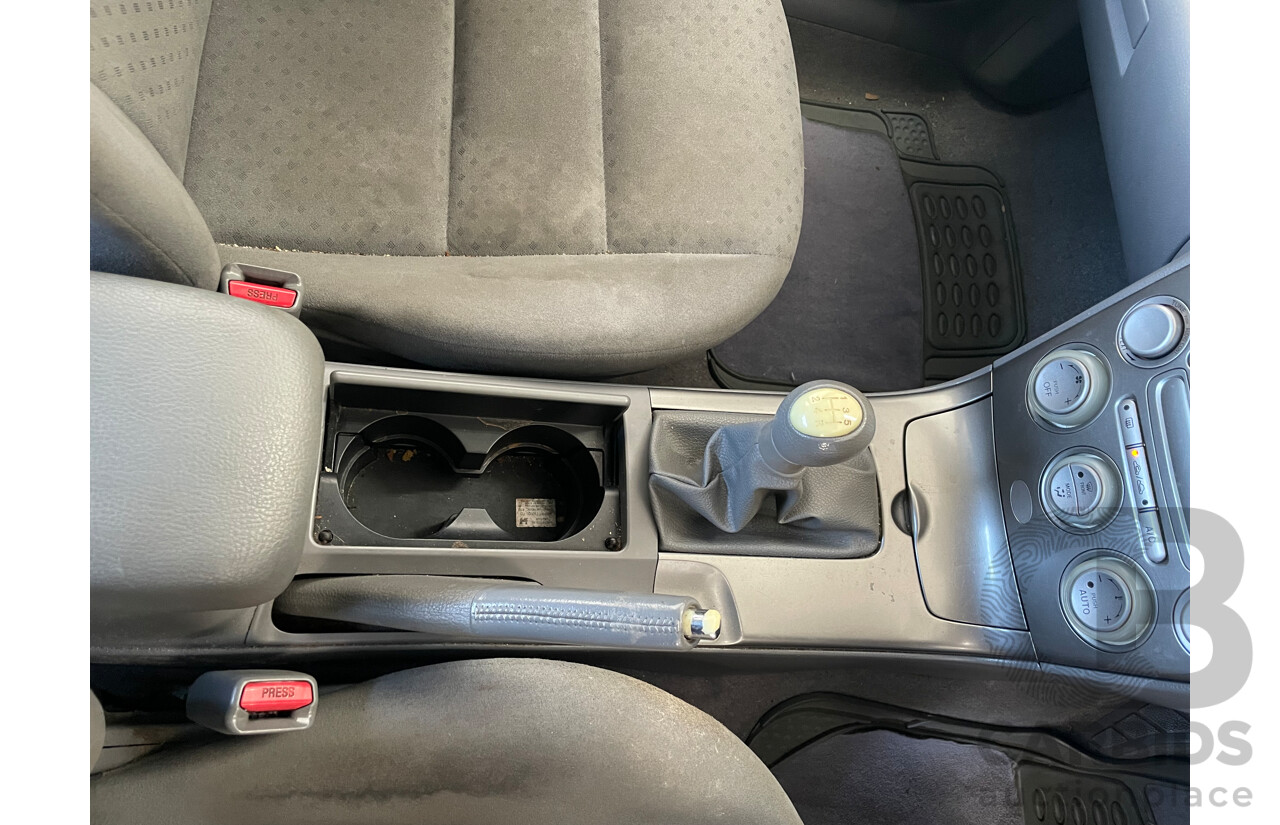 6/2004 Mazda Mazda6 Classic GG 5d Hatchback Silver 2.3L