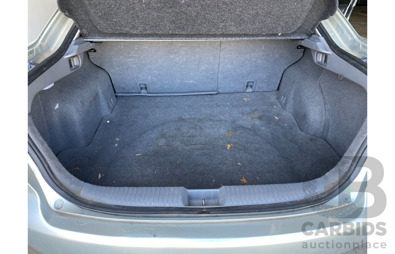 6/2004 Mazda Mazda6 Classic GG 5d Hatchback Silver 2.3L