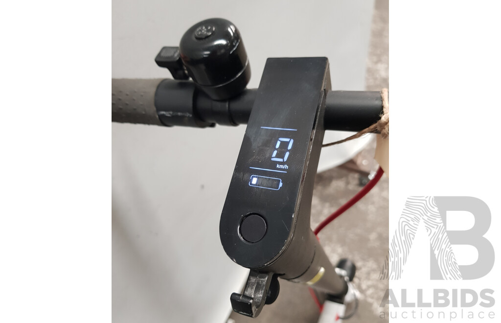 Xiaomi M365 Pro Scooter