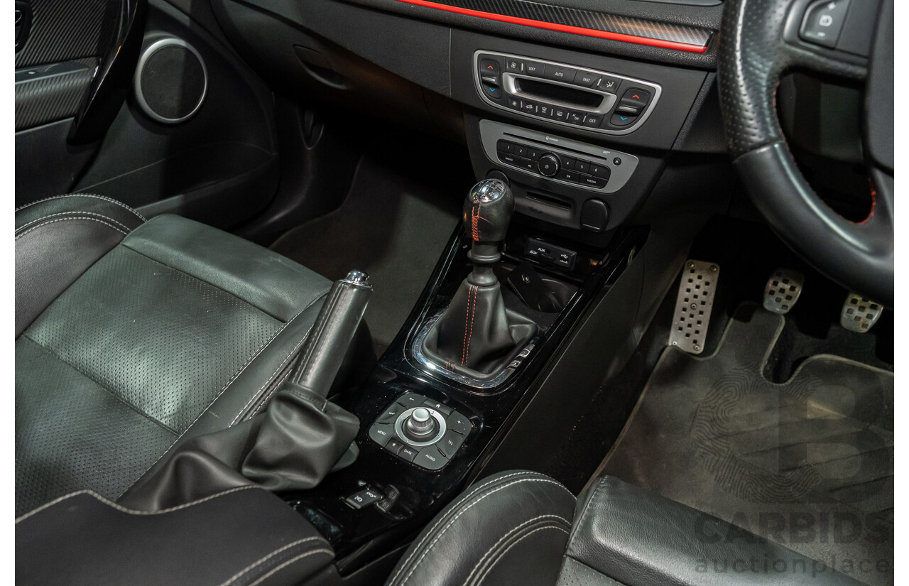 7/2016 Renault Megane RS 265 CUP Phase 2 X95 3d Hatchback White Turbo 2.0L