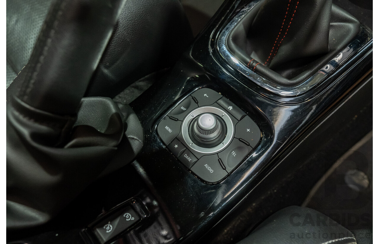 7/2016 Renault Megane RS 265 CUP Phase 2 X95 3d Hatchback White Turbo 2.0L