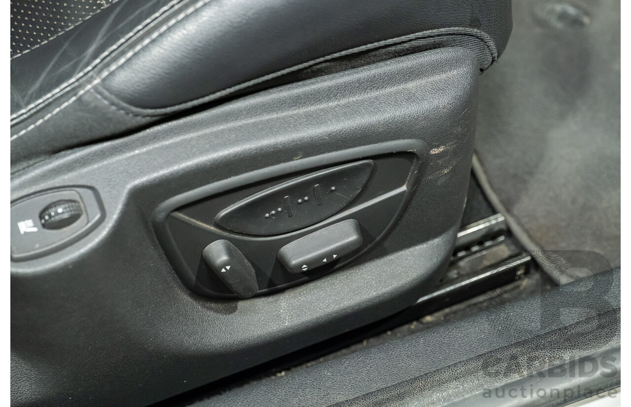 7/2016 Renault Megane RS 265 CUP Phase 2 X95 3d Hatchback White Turbo 2.0L