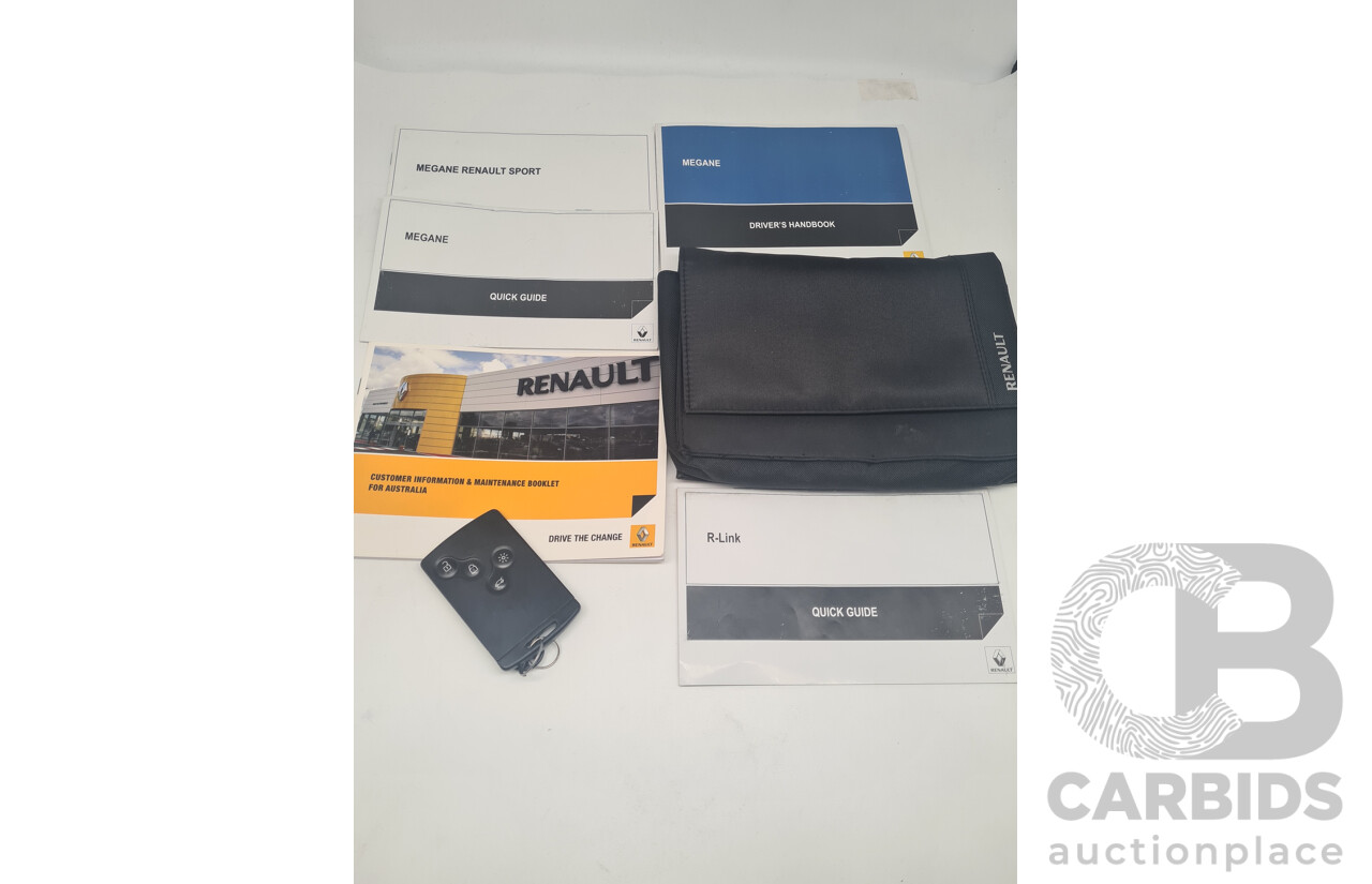 7/2016 Renault Megane RS 265 CUP Phase 2 X95 3d Hatchback White Turbo 2.0L