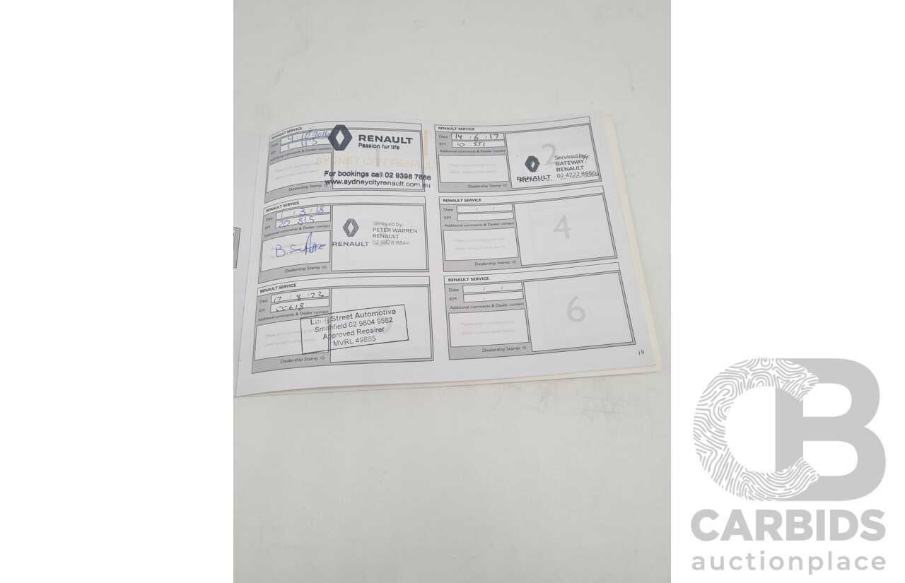 7/2016 Renault Megane RS 265 CUP Phase 2 X95 3d Hatchback White Turbo 2.0L