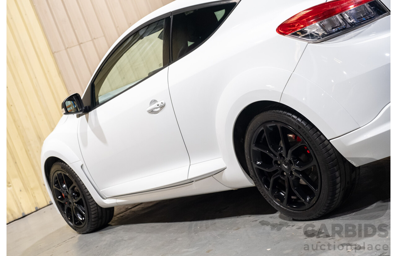 7/2016 Renault Megane RS 265 CUP Phase 2 X95 3d Hatchback White Turbo 2.0L