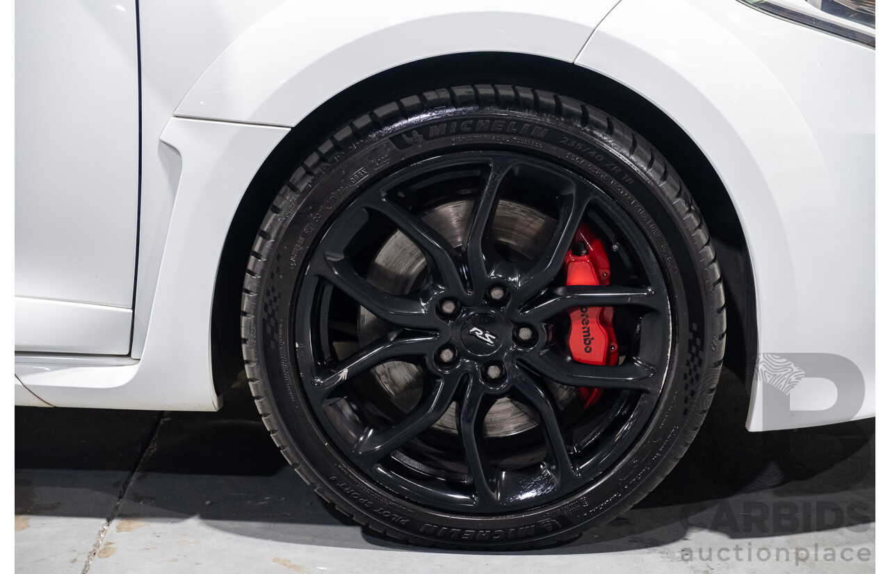 7/2016 Renault Megane RS 265 CUP Phase 2 X95 3d Hatchback White Turbo 2.0L