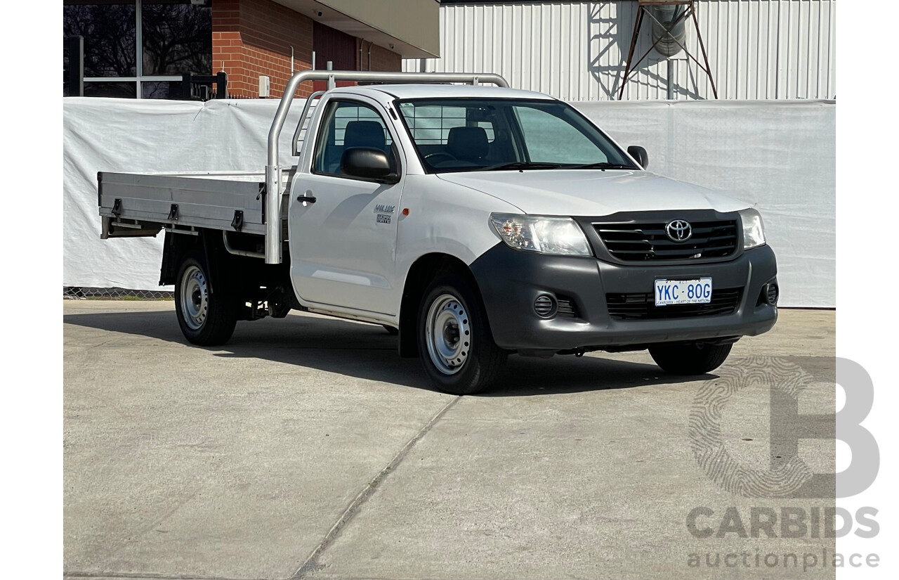 7/2014 Toyota Hilux Workmate TGN16R MY14 C/Chas White 2.7L