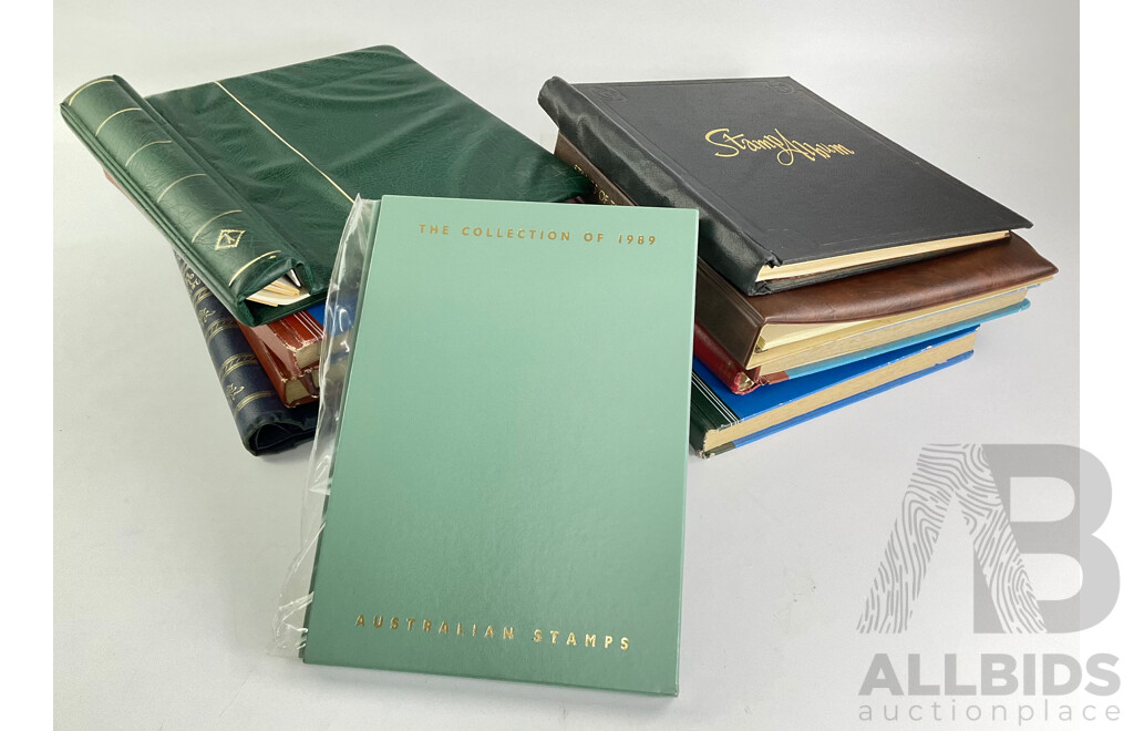 Australian 1989 Collection of Stamps Album with Ten Stamp Albums Including Hawthorn Press Australian Stamp Album