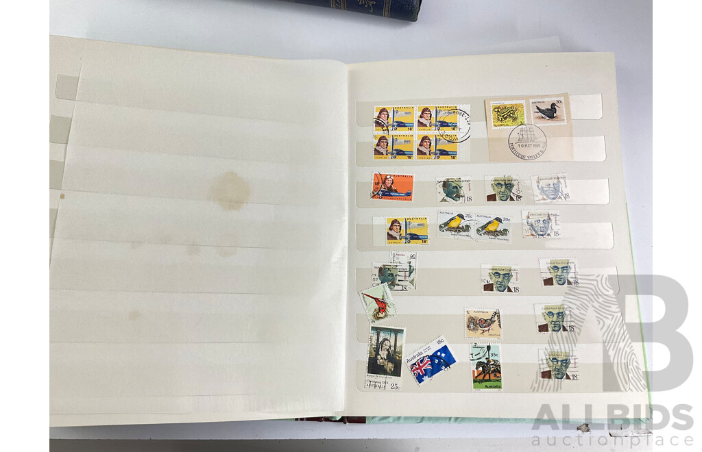Australian 1989 Collection of Stamps Album with Ten Stamp Albums Including Hawthorn Press Australian Stamp Album