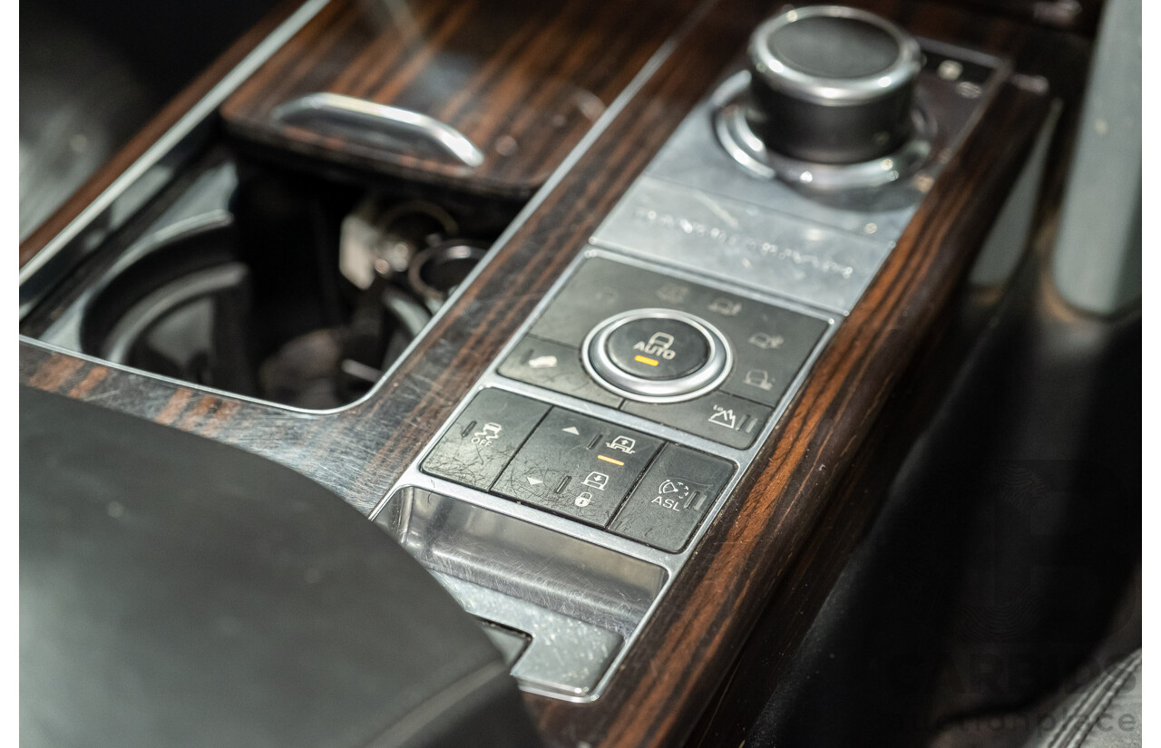 9/2015 Land Rover Range Rover Vogue SDV8 LG MY15.5 4d Wagon White Turbo Diesel V8 4.4L