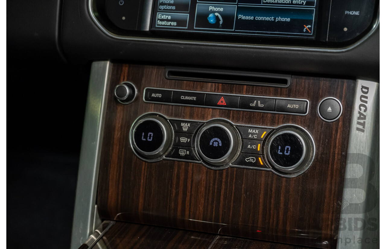 9/2015 Land Rover Range Rover Vogue SDV8 LG MY15.5 4d Wagon White Turbo Diesel V8 4.4L