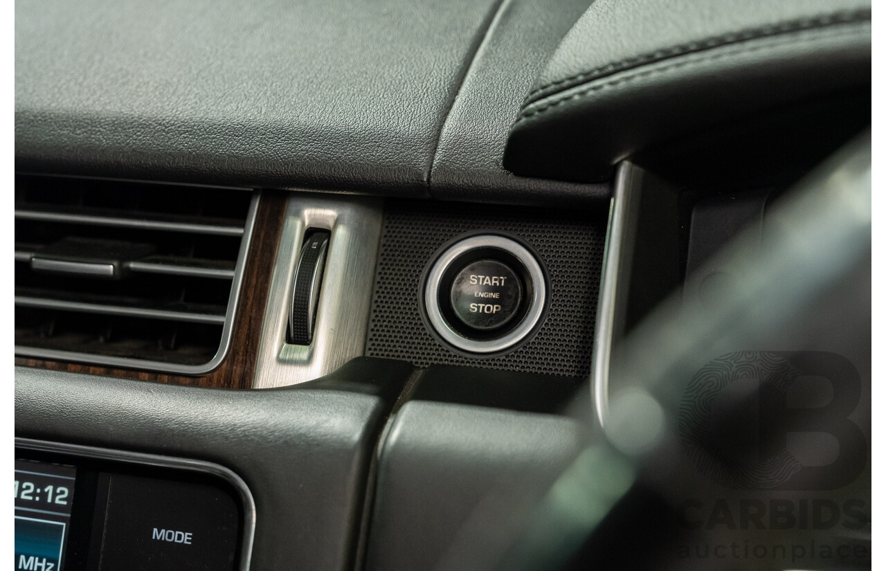 9/2015 Land Rover Range Rover Vogue SDV8 LG MY15.5 4d Wagon White Turbo Diesel V8 4.4L