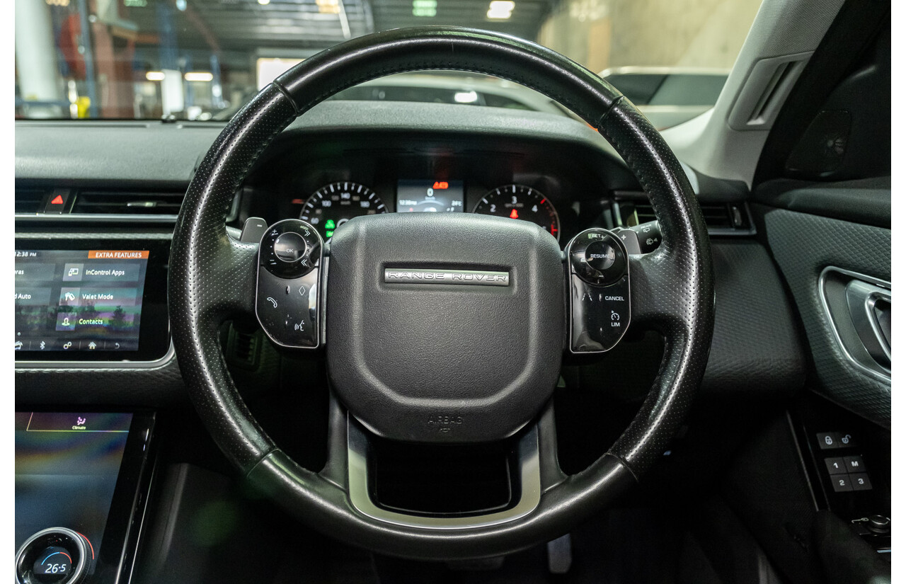 09/2017 Land Rover Range Rover Velar D180 (AWD) L560 MY18 5d Wagon Polaris White Turbo Diesel 2.0L