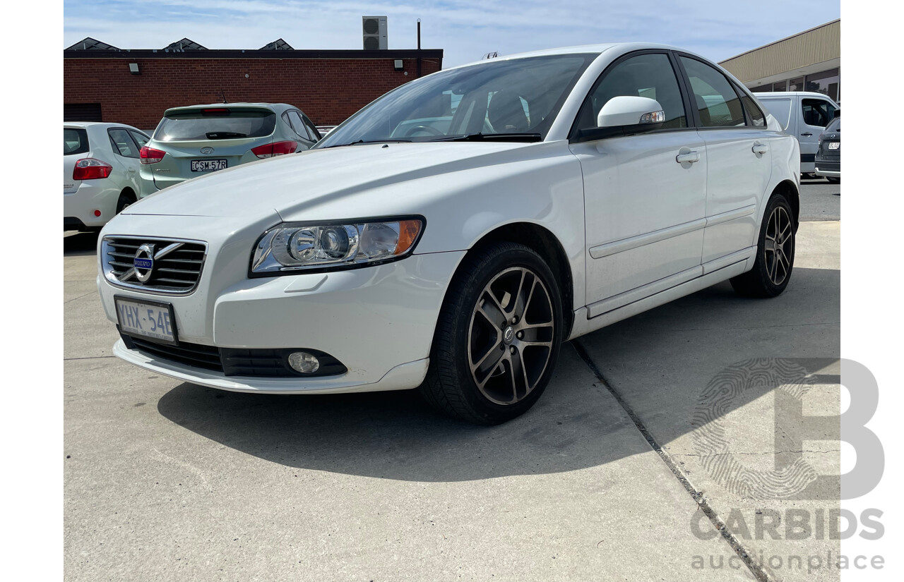2/2012 Volvo S40 T5 Lifestyle MY12 4d Sedan White 2.5L