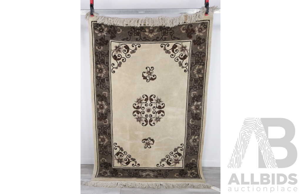 Thick Wool Chinese Textured Rug