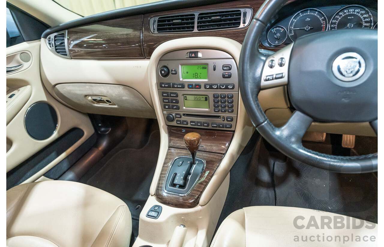 3/2009 Jaguar X Type 2.1 LE MY09 4d Sedan Metallic Light Blue V6 2.1L