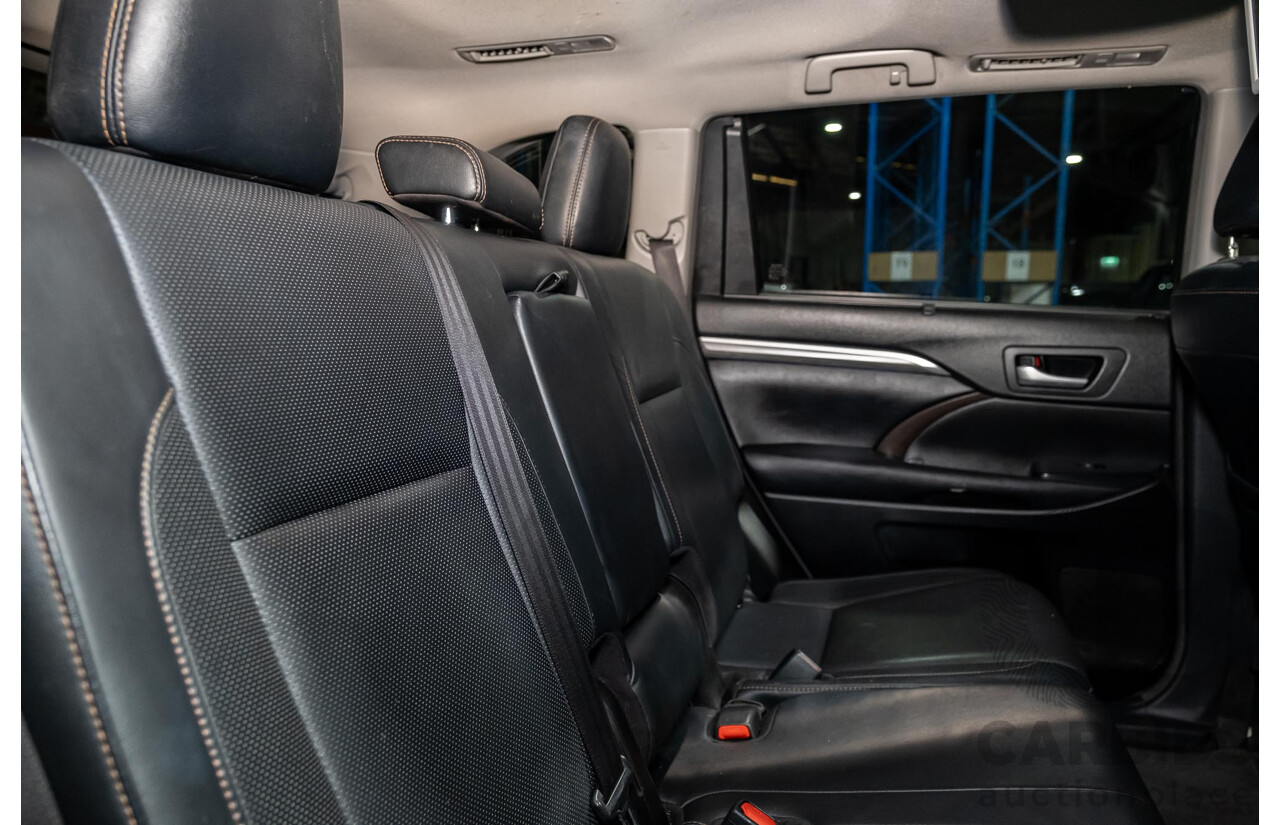 7/2017 Toyota Kluger Grande (4x4) GSU55R 4d Wagon Crystal Pearl White V6 3.5L