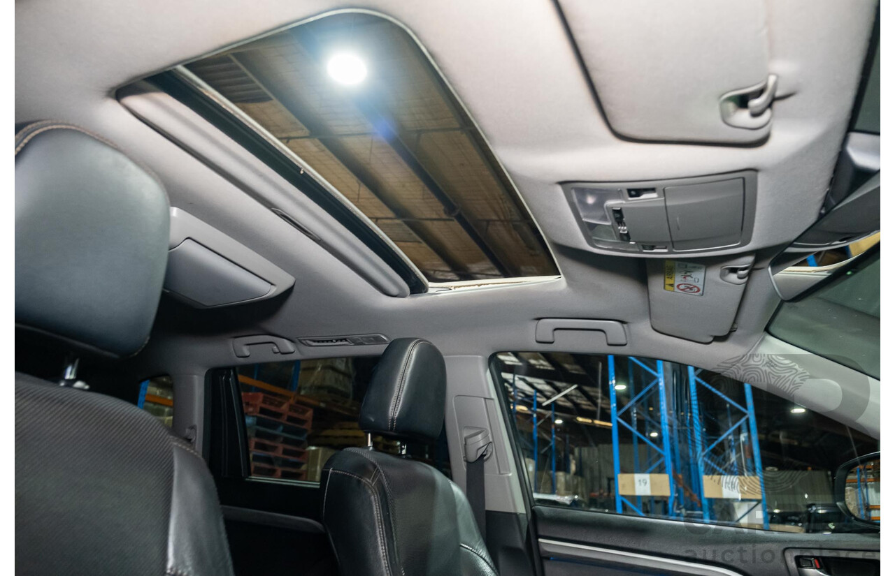 7/2017 Toyota Kluger Grande (4x4) GSU55R 4d Wagon Crystal Pearl White V6 3.5L