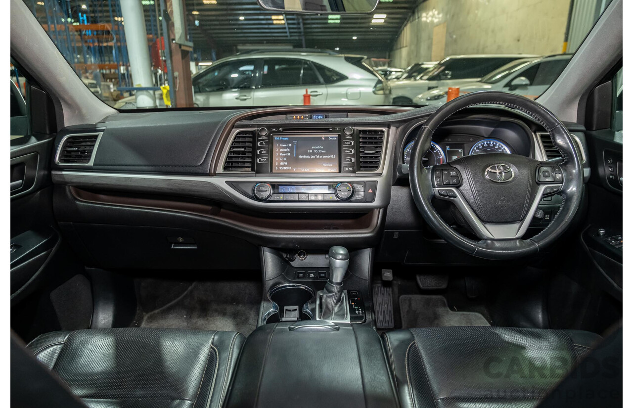 7/2017 Toyota Kluger Grande (4x4) GSU55R 4d Wagon Crystal Pearl White V6 3.5L