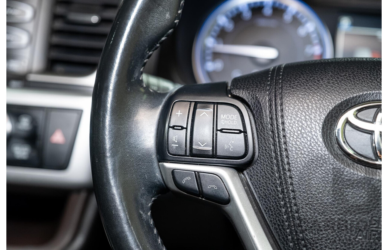 7/2017 Toyota Kluger Grande (4x4) GSU55R 4d Wagon Crystal Pearl White V6 3.5L