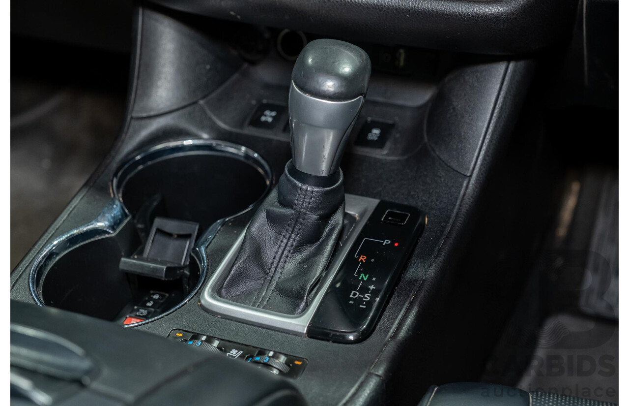 7/2017 Toyota Kluger Grande (4x4) GSU55R 4d Wagon Crystal Pearl White V6 3.5L