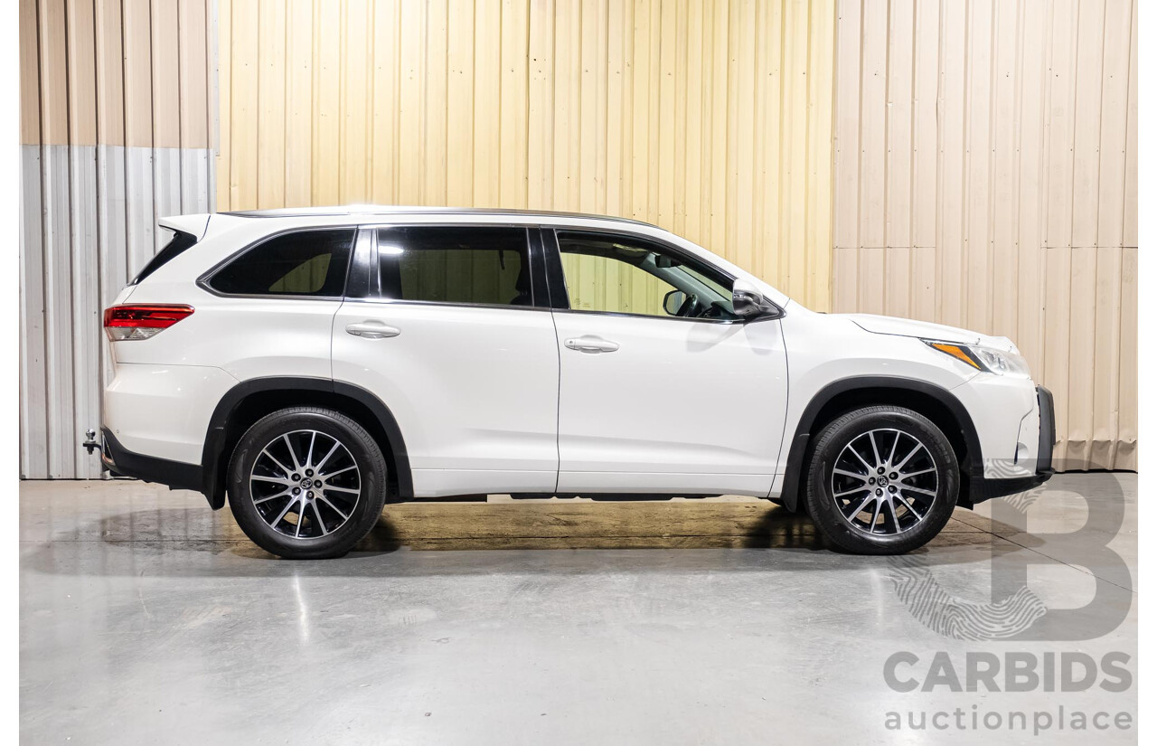 7/2017 Toyota Kluger Grande (4x4) GSU55R 4d Wagon Crystal Pearl White V6 3.5L