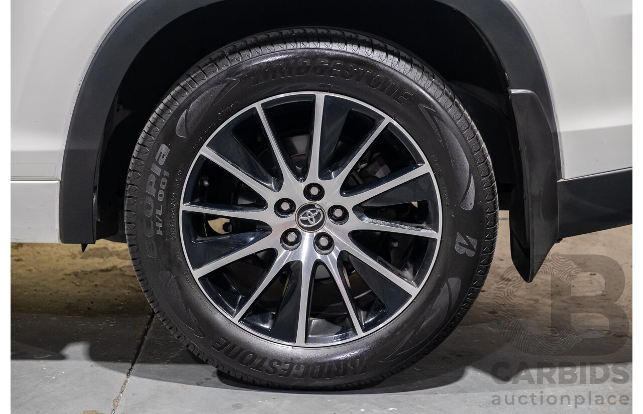 7/2017 Toyota Kluger Grande (4x4) GSU55R 4d Wagon Crystal Pearl White V6 3.5L