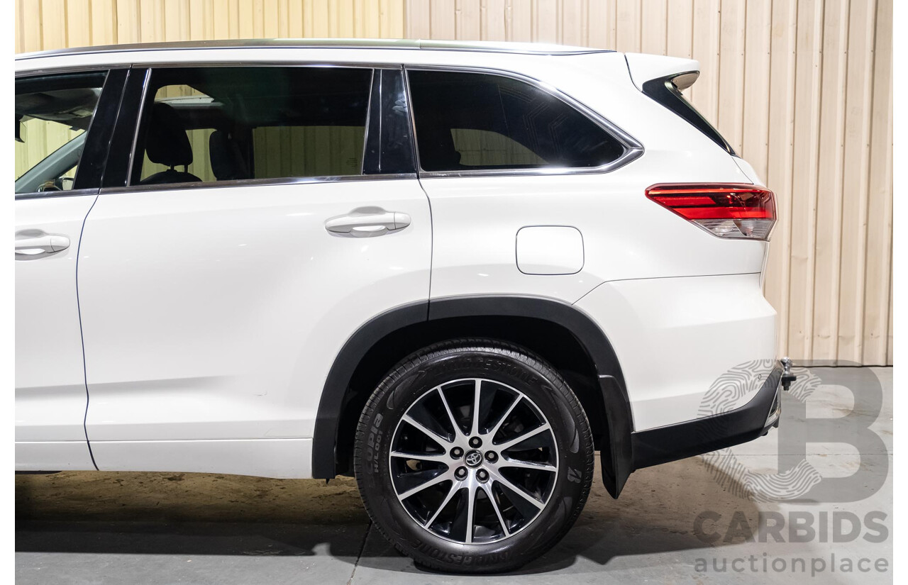 7/2017 Toyota Kluger Grande (4x4) GSU55R 4d Wagon Crystal Pearl White V6 3.5L