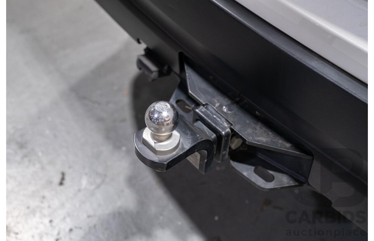 7/2017 Toyota Kluger Grande (4x4) GSU55R 4d Wagon Crystal Pearl White V6 3.5L