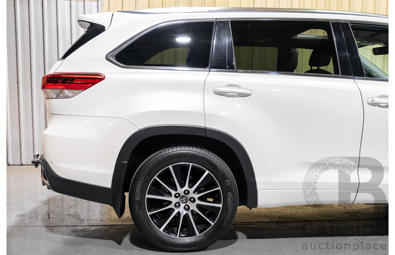 7/2017 Toyota Kluger Grande (4x4) GSU55R 4d Wagon Crystal Pearl White V6 3.5L