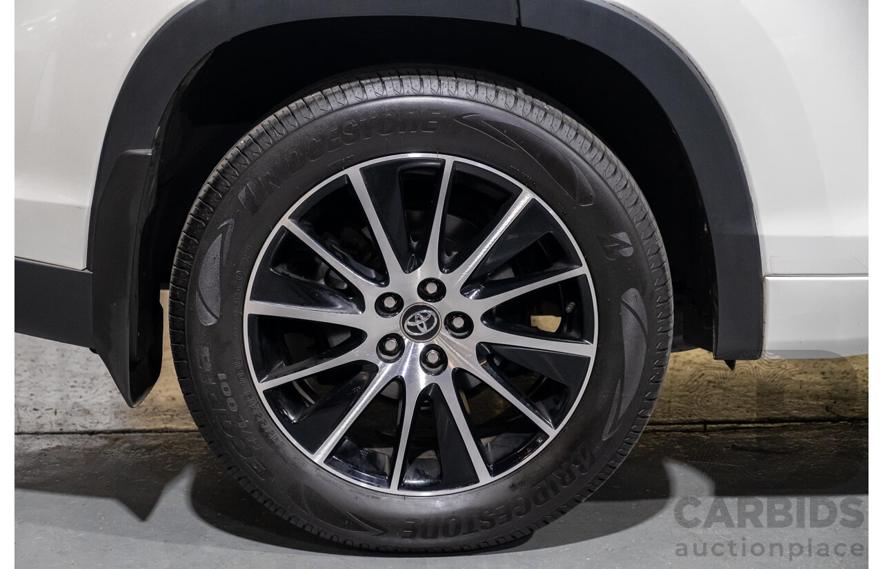 7/2017 Toyota Kluger Grande (4x4) GSU55R 4d Wagon Crystal Pearl White V6 3.5L