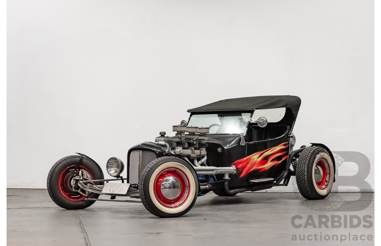 01/1923 Ford T-Bucket Hot Rod Soft Top 235ci I6