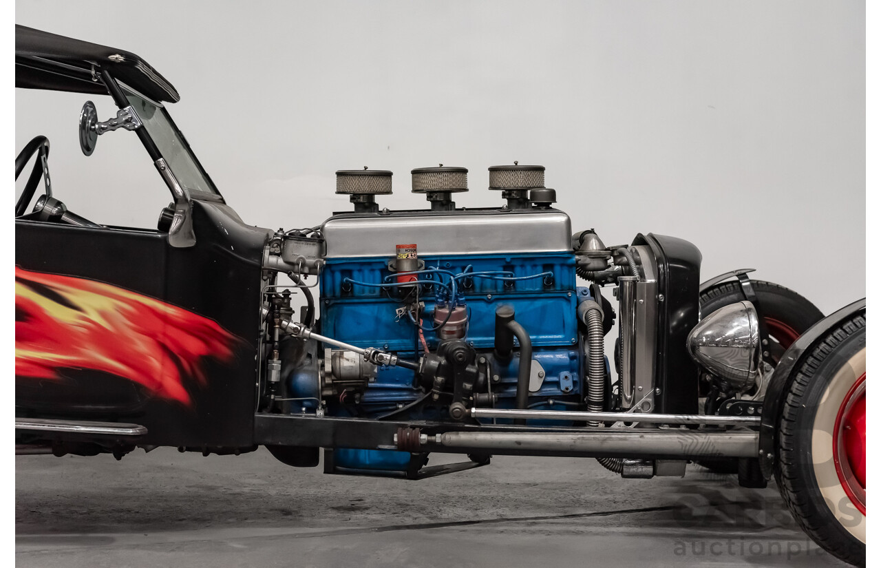 01/1923 Ford T-Bucket Hot Rod Soft Top 235ci I6