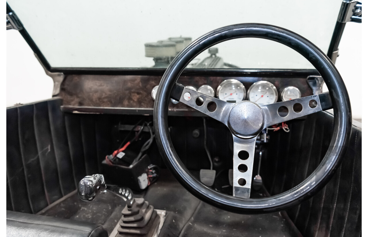 01/1923 Ford T-Bucket Hot Rod Soft Top 235ci I6