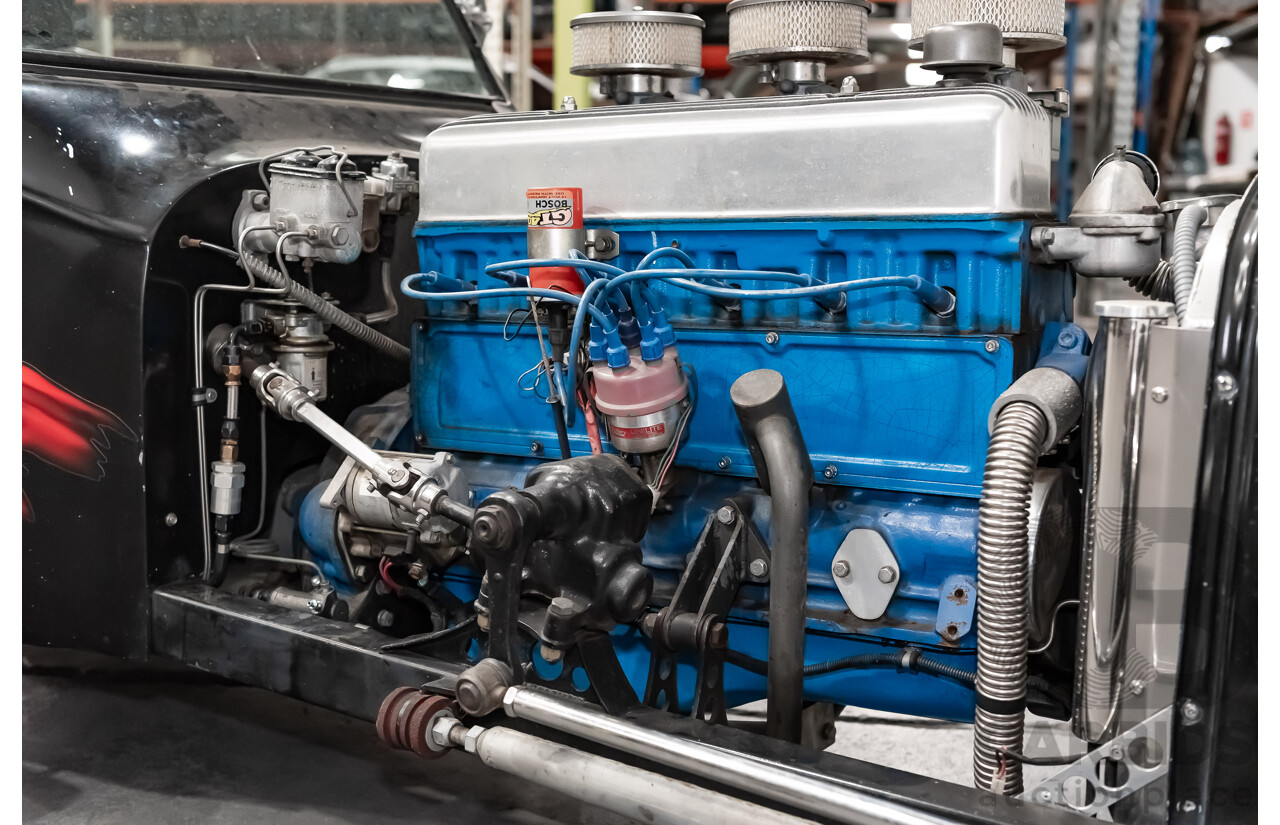 01/1923 Ford T-Bucket Hot Rod Soft Top 235ci I6