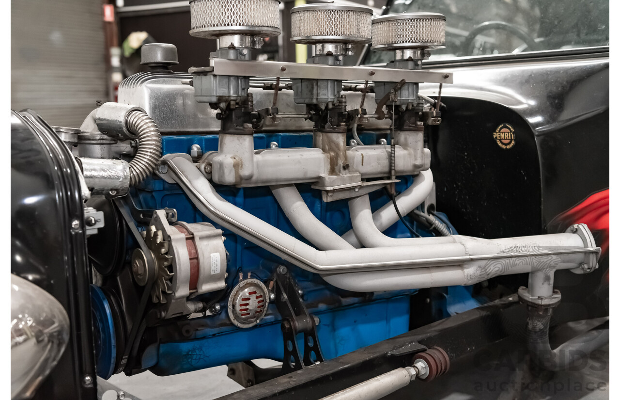 01/1923 Ford T-Bucket Hot Rod Soft Top 235ci I6