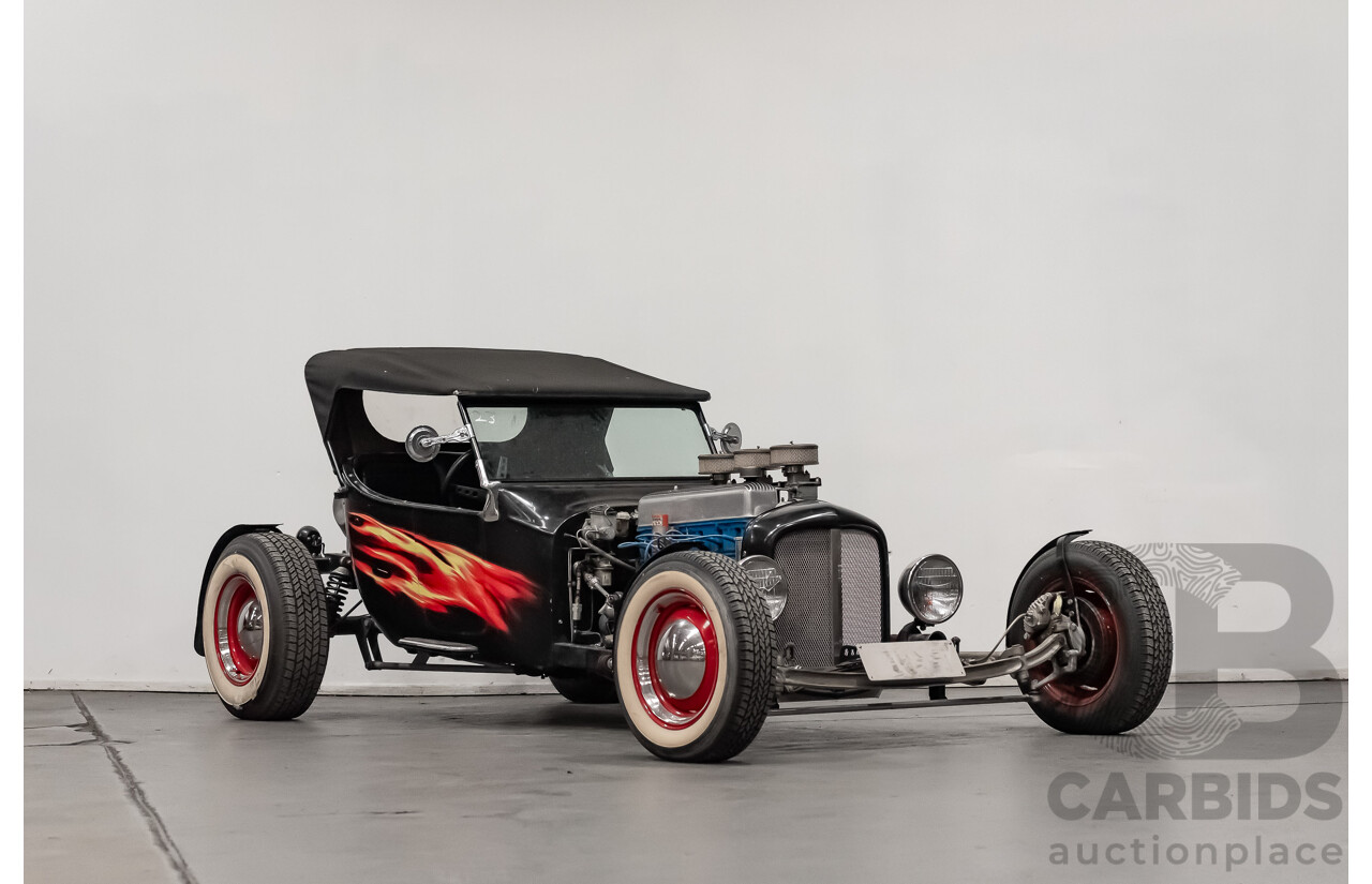 01/1923 Ford T-Bucket Hot Rod Soft Top 235ci I6