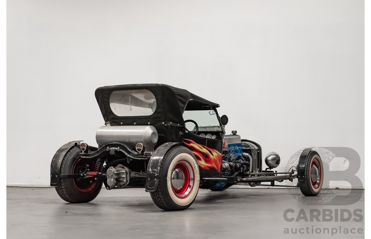 01/1923 Ford T-Bucket Hot Rod Soft Top 235ci I6