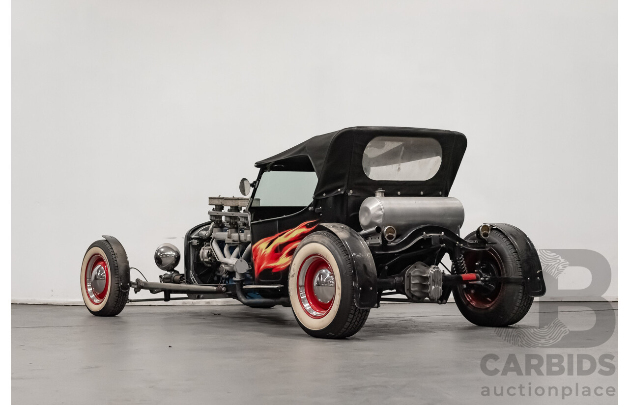 01/1923 Ford T-Bucket Hot Rod Soft Top 235ci I6