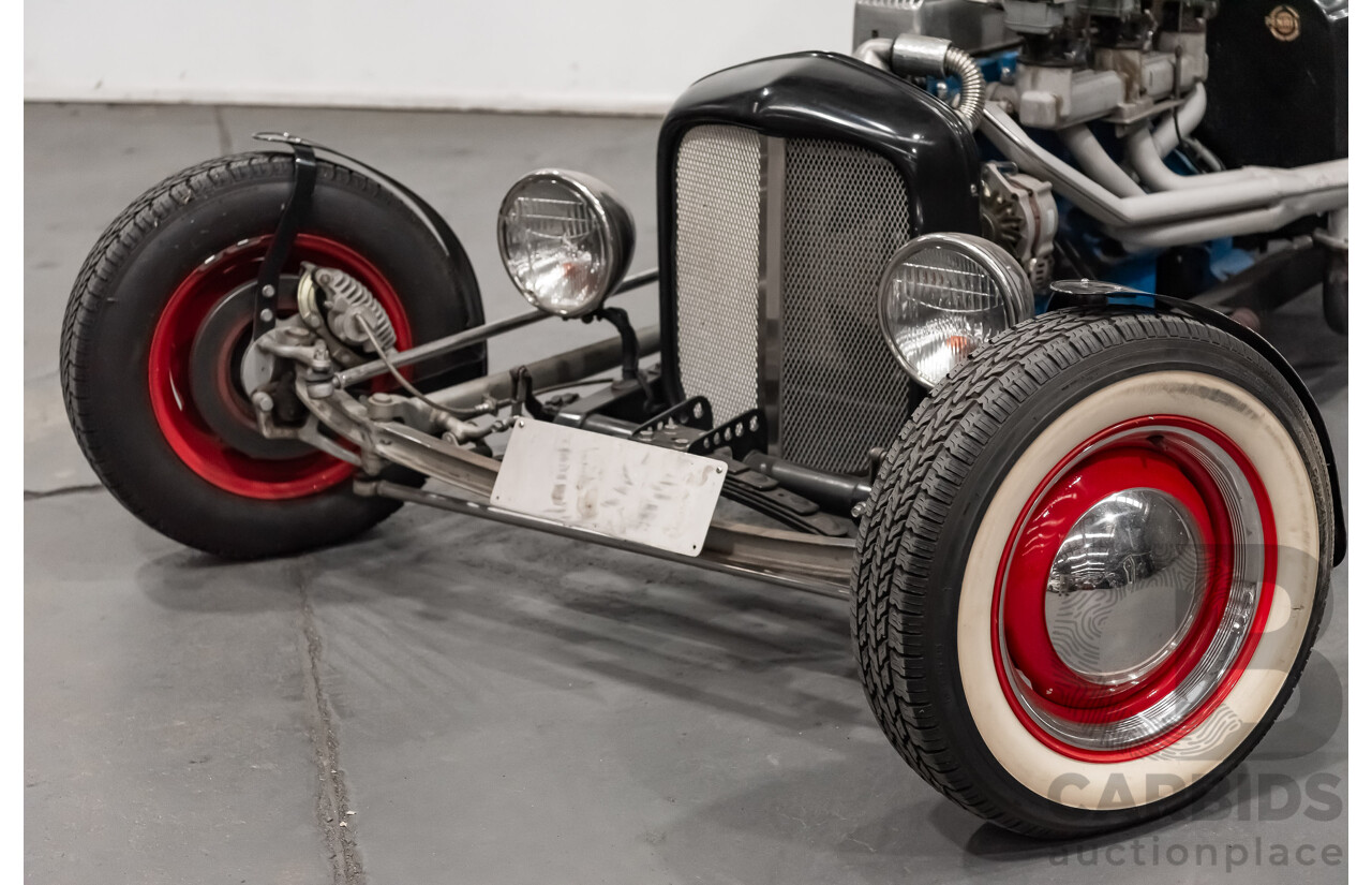 01/1923 Ford T-Bucket Hot Rod Soft Top 235ci I6