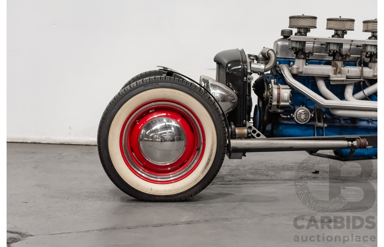 01/1923 Ford T-Bucket Hot Rod Soft Top 235ci I6