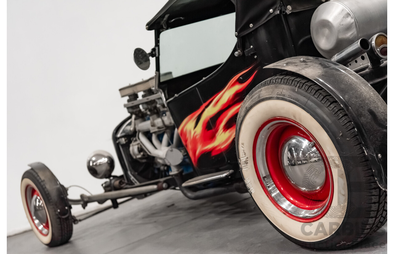 01/1923 Ford T-Bucket Hot Rod Soft Top 235ci I6