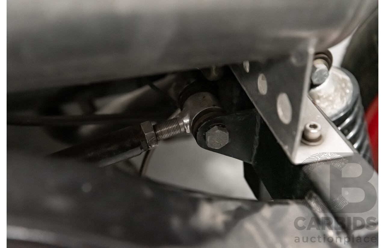 01/1923 Ford T-Bucket Hot Rod Soft Top 235ci I6