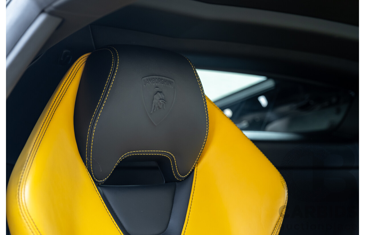 9/2015 Lamborghini Huracan LP 610-4 (AWD) 724 2d Coupe Grigio Nimbus Silver Metallic V10 5.2L