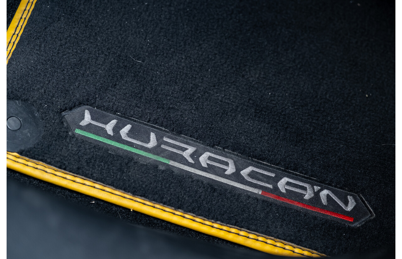 9/2015 Lamborghini Huracan LP 610-4 (AWD) 724 2d Coupe Grigio Nimbus Silver Metallic V10 5.2L