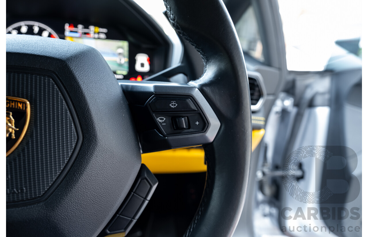 9/2015 Lamborghini Huracan LP 610-4 (AWD) 724 2d Coupe Grigio Nimbus Silver Metallic V10 5.2L