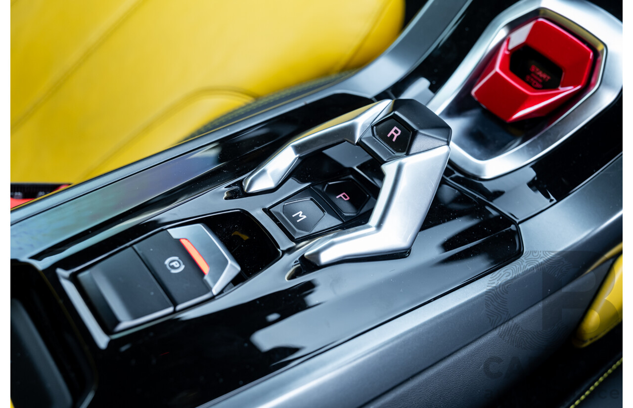 9/2015 Lamborghini Huracan LP 610-4 (AWD) 724 2d Coupe Grigio Nimbus Silver Metallic V10 5.2L