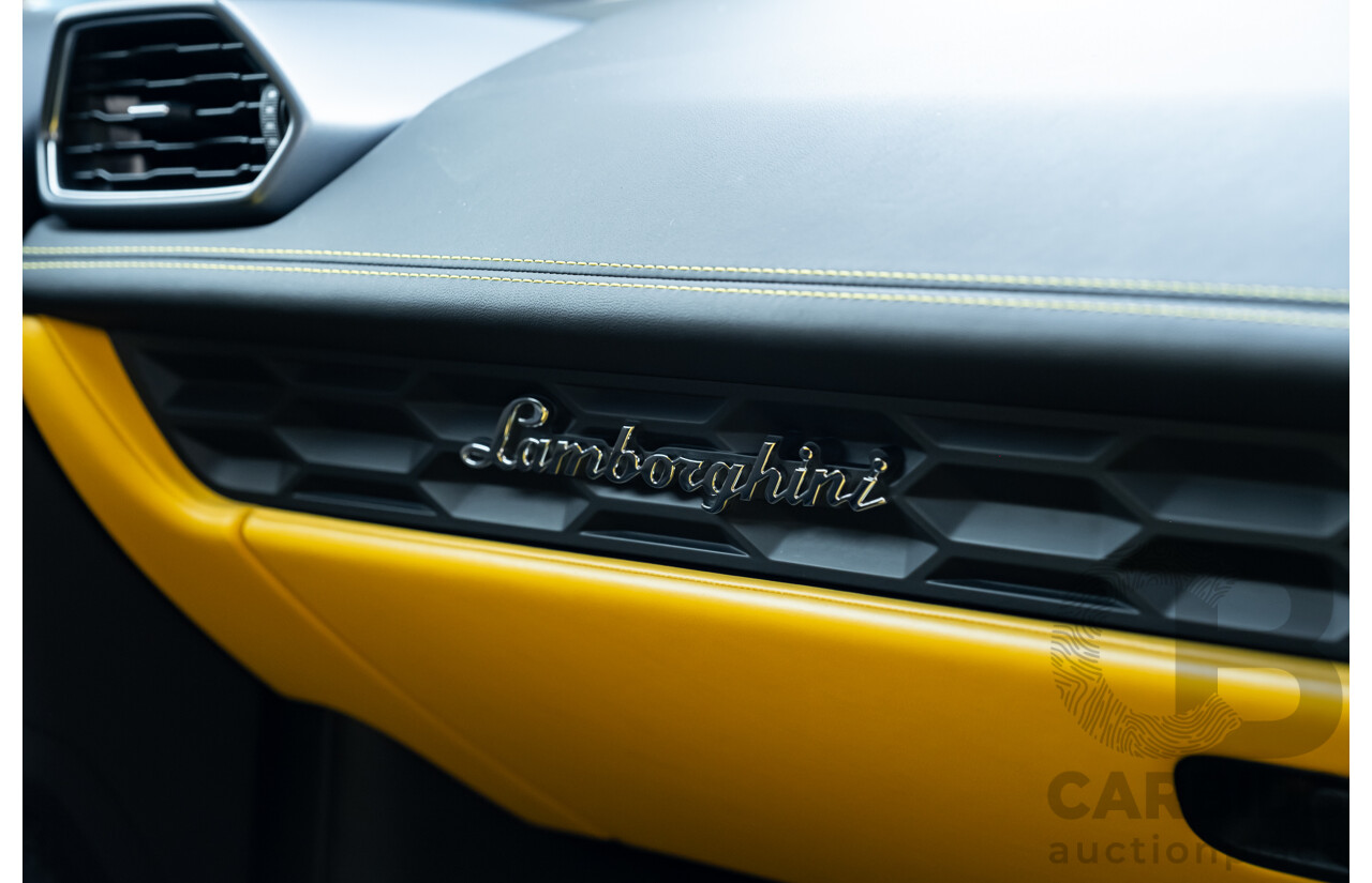 9/2015 Lamborghini Huracan LP 610-4 (AWD) 724 2d Coupe Grigio Nimbus Silver Metallic V10 5.2L