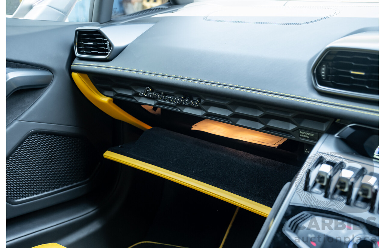 9/2015 Lamborghini Huracan LP 610-4 (AWD) 724 2d Coupe Grigio Nimbus Silver Metallic V10 5.2L