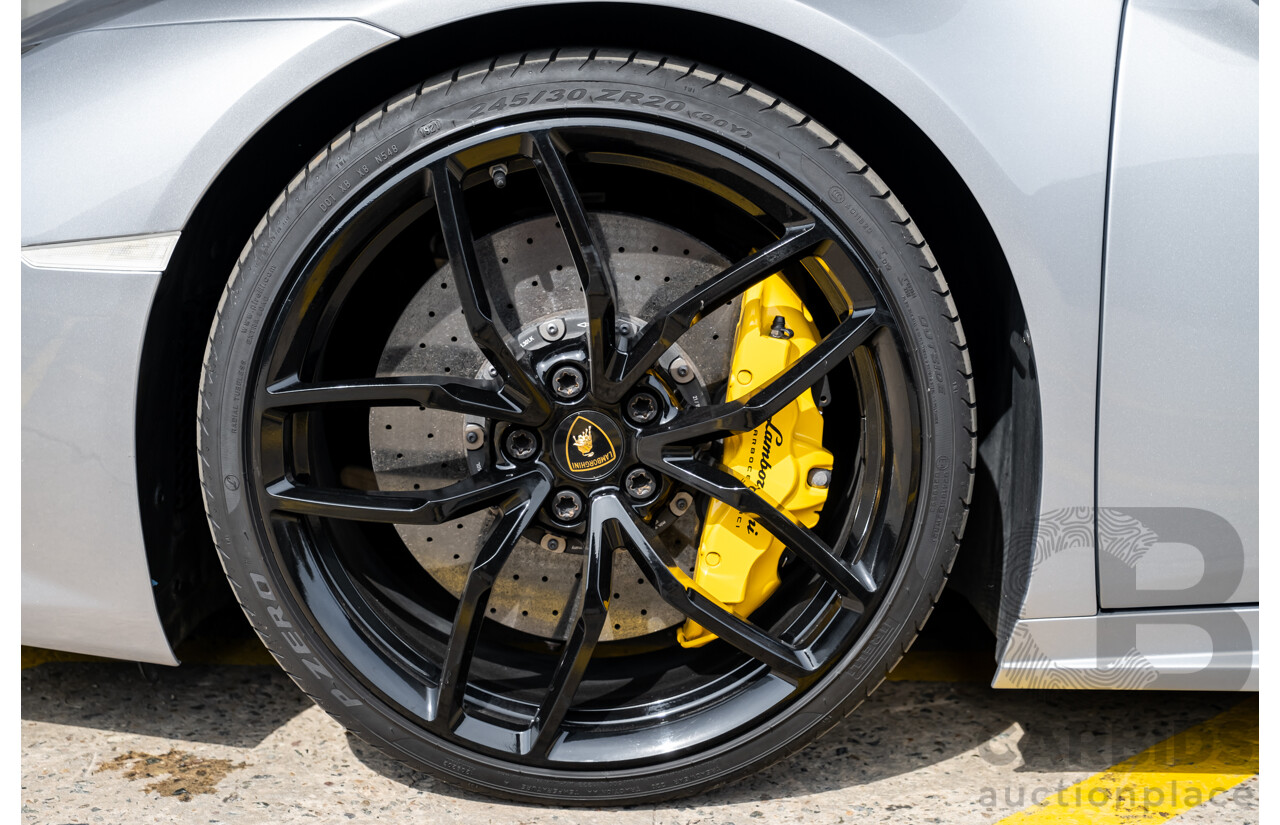 9/2015 Lamborghini Huracan LP 610-4 (AWD) 724 2d Coupe Grigio Nimbus Silver Metallic V10 5.2L